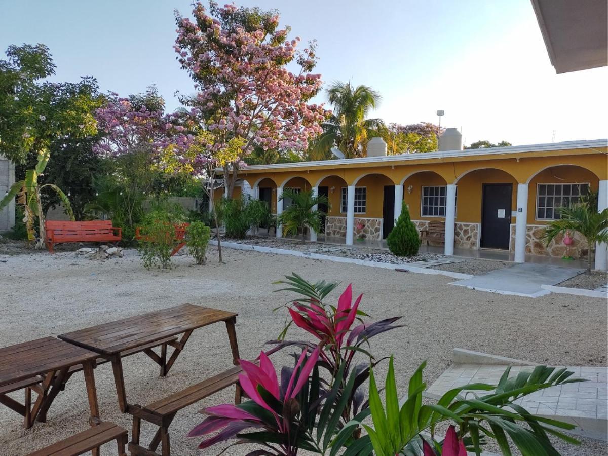 Hotel Villa Gabriela - Restaurant, Bikes ,Lands Tours Celestun Exteriör bild